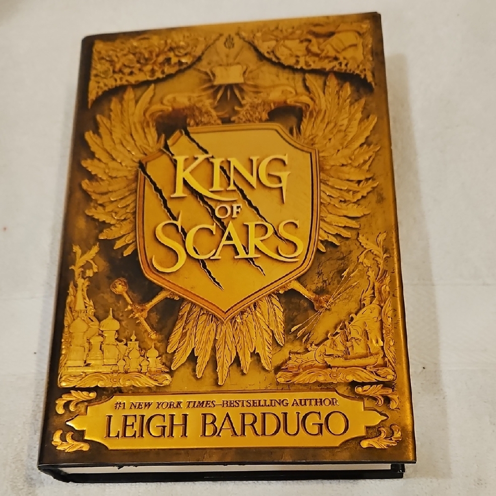 KING OF SCARS BY LEIGH BARDUGO